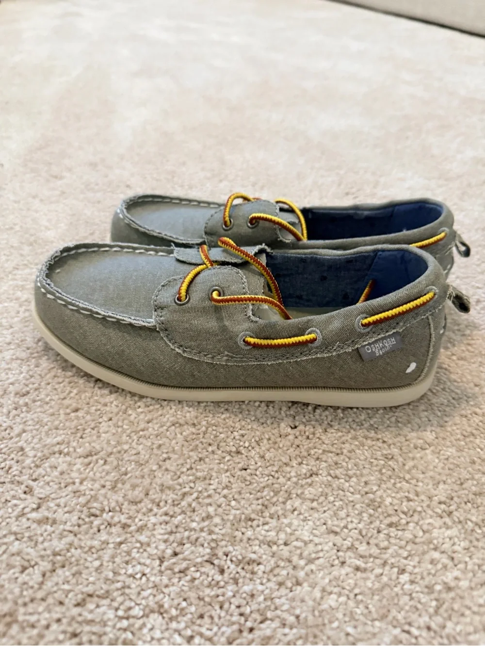 Oshkosh boat shoes